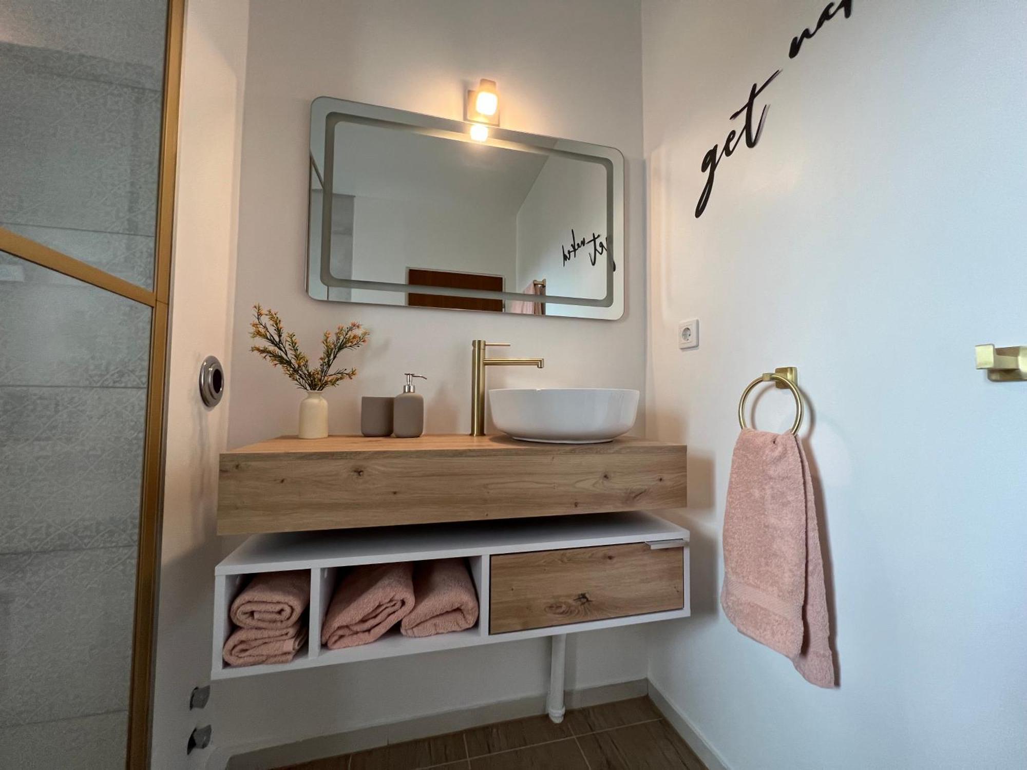 Up Wuljke19 Neu Renovierte Unterkunft Inkl.Pkw Stellplatz 埃姆登 外观 照片